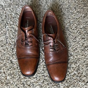 Johnston & Murphy waterproof sheepskin men’s dress shoes